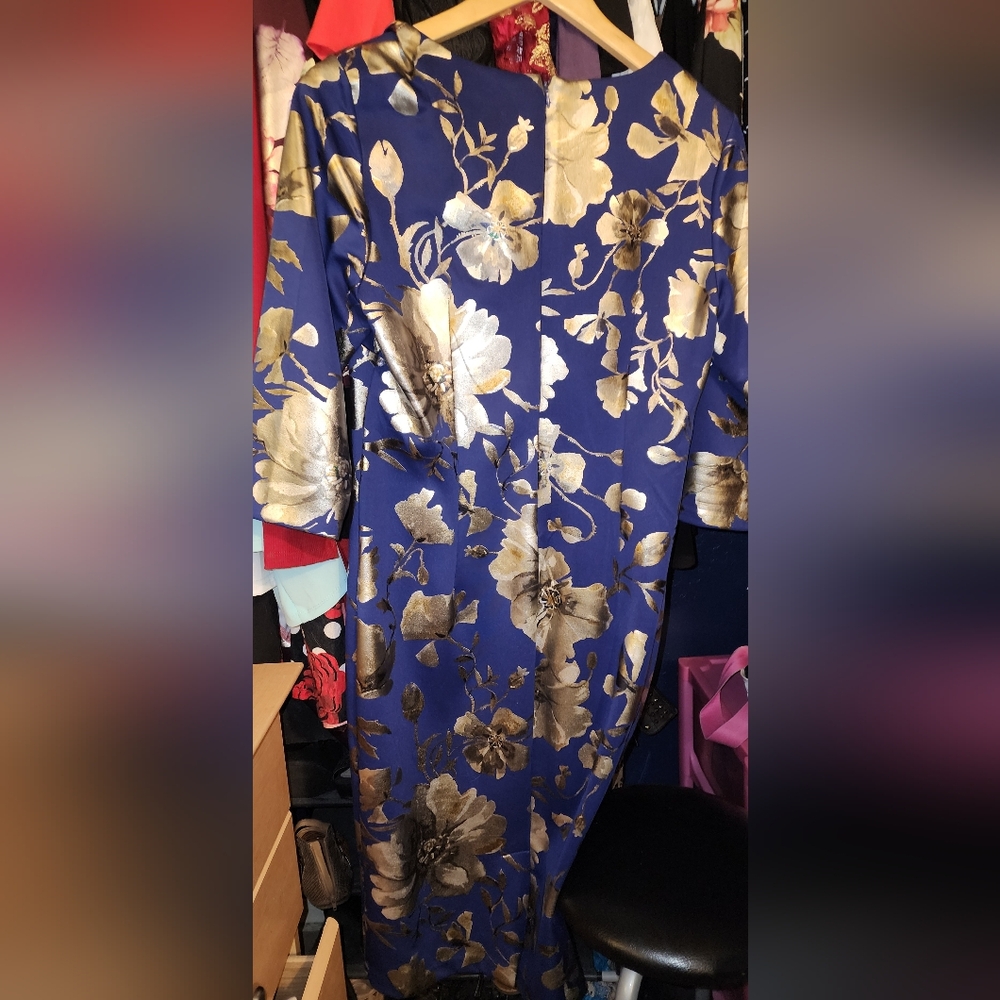 Floral Silver Foil and Blue Midi 3/4 Sleeve Dress - Picture 2 of 3